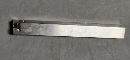 DESCRIPTION: (1) PCLCL 10-3S INDEXABLE TURNING TOOL HOLDER BRAND/MODEL: ISCAR PCLCL 10-3 SIZE: 5/8" SQ SHANK RETAIL$: $340.96 QTY: 1