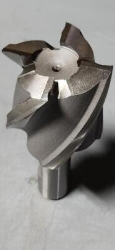 DESCRIPTION: (1) HSS SQ END MILL BRAND/MODEL: VC 40978652 RETAIL$: $239.65 QTY: 1