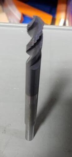 DESCRIPTION: (5) SOLID CARBIDE DRILL BITS BRAND/MODEL: FULLERTON 1003488 SIZE: .472" D RETAIL$: 75.99 EA QTY: 1