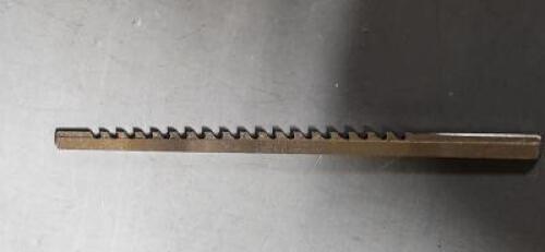 DESCRIPTION: (1) STLYE A KEYWAY BROACH BRAND/MODEL: DUMONT 22202 SIZE: 1/32" WIDE 13/64" TO 1-1/8" LENGTH 5" OAL RETAIL$: $17.15 QTY: 1