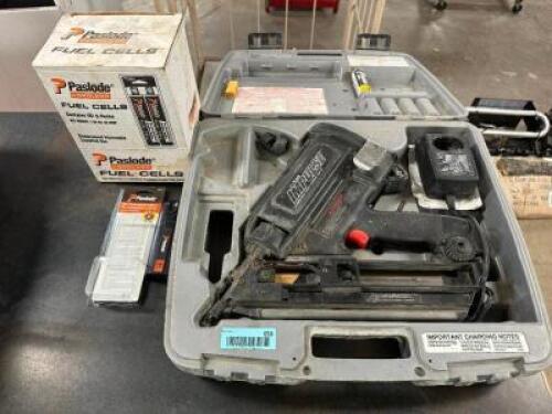PASLODE IMPULSE NAILER W/ CASE