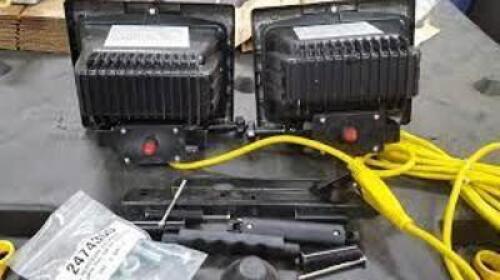 DESCRIPTION: (2) QUARTZ HALOGEN LIGHT HEAD BRAND/MODEL: PIC-A-LIGHT SIZE: 120 VOLT, 500 WATT RETAIL$: $74.13 EA QTY: 2