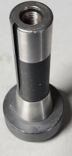 DESCRIPTION: (1) THREADED MOUNT BORING HEAD TAPER SHANK BRAND/MODEL: VC 06768493 SIZE: R8 RETAIL$: $74.12 QTY: 1