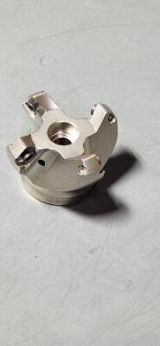DESCRIPTION: (1) HMC540R INDEXABLE FACE MILL BRAND/MODEL: HERTEL HMC540R-2.00.04-12-175 SIZE: 2-1/2" DIA 1" ARBOR 2-1/2" MAX DEPTH RETAIL$: $349.83 QT