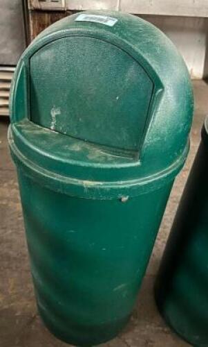 GREEN PLASTIC TRASH CAN W/ DOME LID