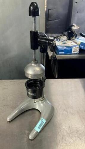 MANUAL JUICE PRESS