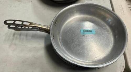 (3) 10" SKILLETS
