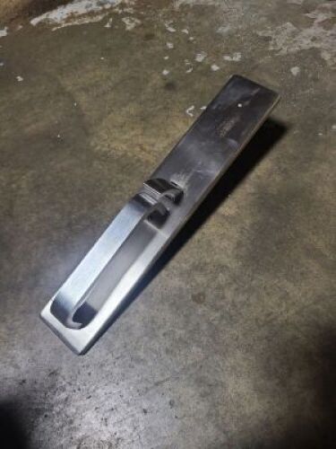 DESCRIPTION: (2) TRIM FOR HARDWARE FOR DOOR BRAND/MODEL: BEST DORMAKABA INFORMATION: CHROME SIZE: MUST COME INSPECT RETAIL$: $599.95 EA QTY: 2
