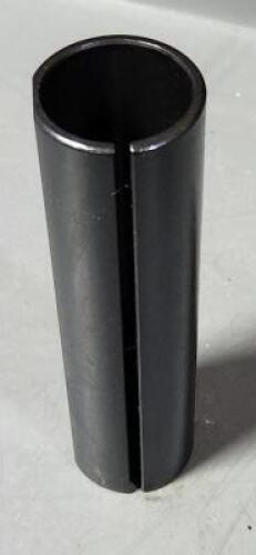 DESCRIPTION: (1) #4 BORING BAR HOLDER BUSHING BRAND/MODEL: DORIAN 73310103713 SIZE: 1-1/2" OD x 1-1/4" RETAIL$: $170.79 QTY: 1