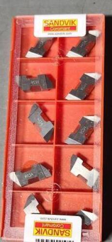 (4) SOLID CARBIDE GROOVING TOOL