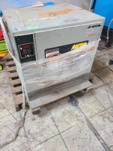 DESCRIPTION: (1) BATTERY CHARGER BRAND/MODEL: HERTNER/TW12-600 INFORMATION: SEE INSPECTION, LOCATED AT SHAPIRO METAL SUPPLY RETAIL$: $925 QTY: 1