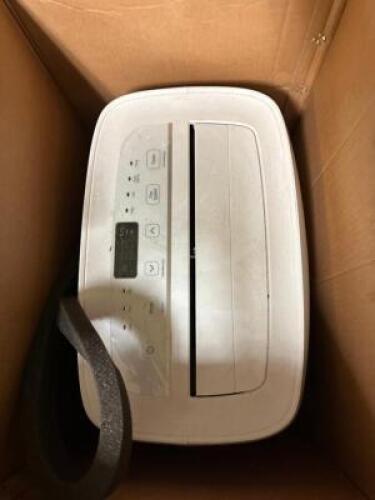 7,000 BTU PORTABLE AIR CONDITIONER WITH DEHUMIDIFIER FUNCTION