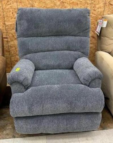 RECLINER CHAIR