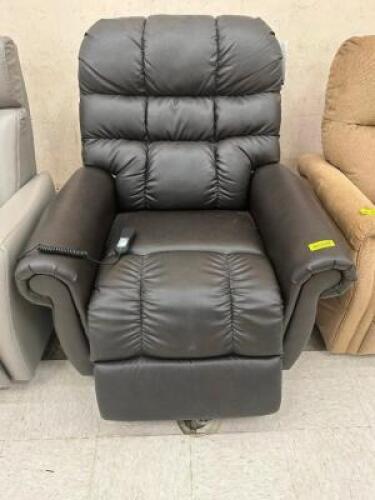ASHLEY MOPTON POWER LIFT RECLINER IN CHOCOLATE