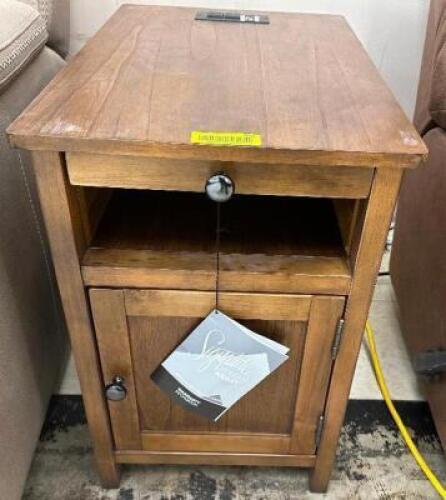 ASHELY TREYTON CHAIR SIDE END TABLE W/ POWER OUTLET