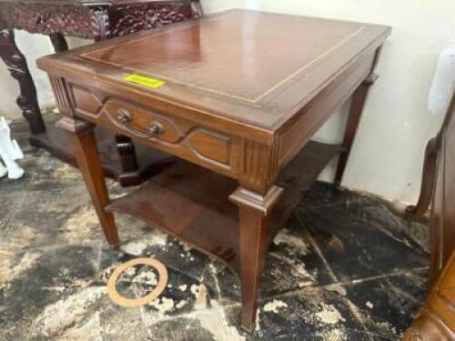 28" X 20" VINTAGE HARDWOOD END TABLE