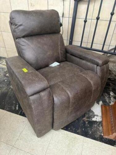 ASHLEY SIGNATURE UPHOLSTERED RECLINER