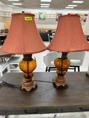 (2) BROWN GLASS LAMPS W/ SHADES