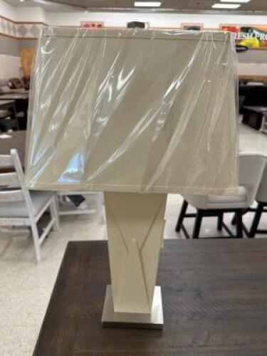 (2) ASHLEY SIGNATURE SERIES LAMPS W/ SHADES