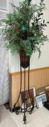 TALL METAL STAND AND FAUX PLANTER