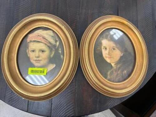 (2) OVAL PICTURE FRAMES W/ PRINTS