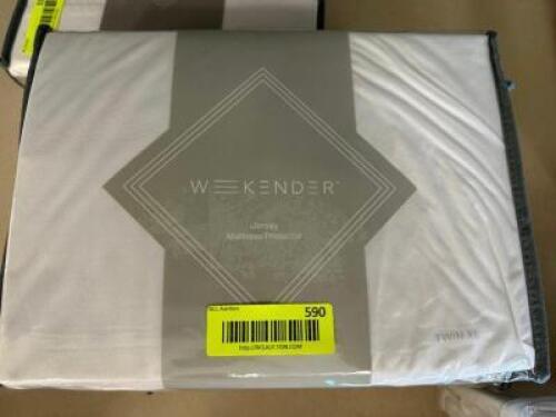 (5) JERSEY MATTRESS PROTECTORS - TWIN XL