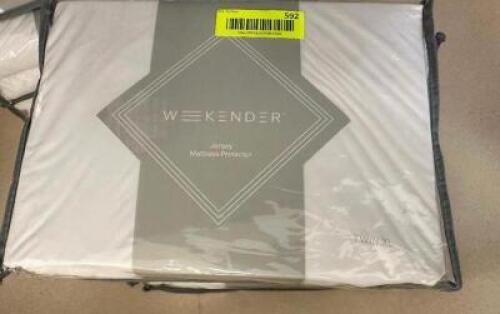 (4) JERSEY MATTRESS PROTECTORS - TWIN XL