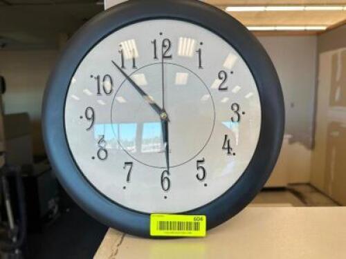 12" WALL CLOCK
