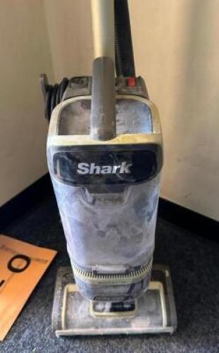SHARK VACUUM CLEANER