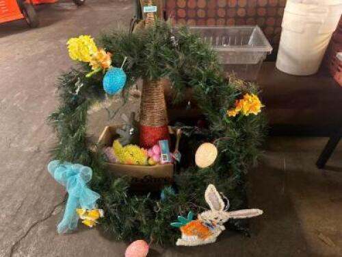 DESCRIPTION: (1) LOT OF ASSORTED HOLIDAY DECORATIONS LOCATION: BAY 6 THIS LOT IS: ONE MONEY QTY: 1