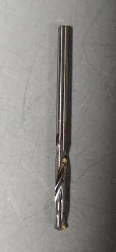 DESCRIPTION: (4) SOLID CARBIDE SCREW MACHINE DRILL BITS BRAND/MODEL: ATRAX 85252393 SIZE: $22.19 RETAIL$: #39 QTY: 4