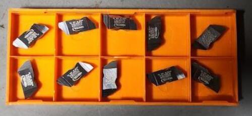 DESCRIPTION: (20) IG3062 HT10 CARBIDE GROOVING INSERTS BRAND/MODEL: HERTEL 53860789 RETAIL$: 33.71 PER INSERT QTY: 20