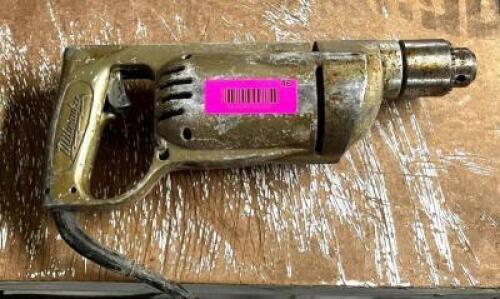 BLACK AND DECKER CIRCULAR SAW