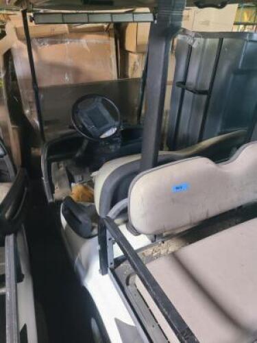 DESCRIPTION: (1) GOLF CART INFORMATION: NEEDS WORK, SEE INSPECTION QTY: 1