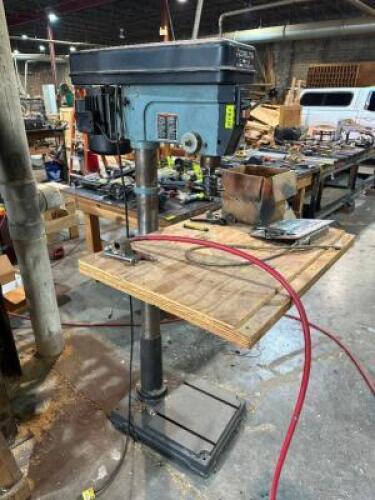 DESCRIPTION: DELTA 20" DRILL PRESS BRAND / MODEL: DELTA 70-200 ADDITIONAL INFORMATION IN WORKING ORDER LOCATION: WAREHOUSE QTY: 1