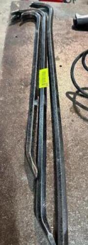 DESCRIPTION: (3) CROWBARS LOCATION: WAREHOUSE THIS LOT IS: SOLD BY THE PIECE QTY: 3