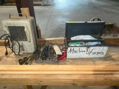 DESCRIPTION: HEATER AND ASSORTED HAND TOOLS LOCATION: WAREHOUSE THIS LOT IS: ONE MONEY QTY: 1