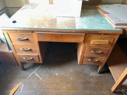 DESCRIPTION: 60" VINTAGE HARDWOOD OFFICE DESK ADDITIONAL INFORMATION W/ GLASS TOP LOCATION: UPSTAIRS OFFICE QTY: 1