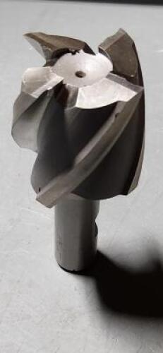 DESCRIPTION: (1) HSS SQ END MILL BRAND/MODEL: VC 40978652 RETAIL$: $239.65 QTY: 1