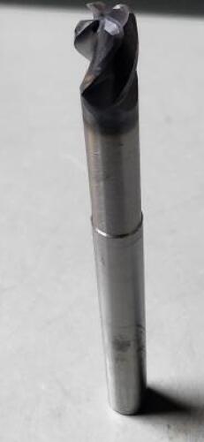 DESCRIPTION: (3) HIGH PERFORMANCE CARBIDE CORNER RADIUS END MILL BRAND/MODEL: DATA FLUTE SSLSM40750C7 SIZE: 3/4" DIA 1" LOC RETAIL$: $197.86 QTY: 3