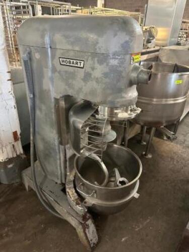 HOBART 60 QT COMMERCIAL MIXER W/ BOWL, GUARD, AND (2) ATTACHMENTS.