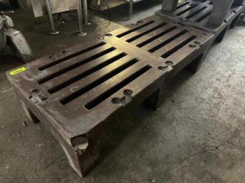 48" X 20" BROWN PLASTIC DUNNAGE RACK