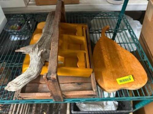 (4) ASSORTED PIECES OF WOODEN DECORATIONS