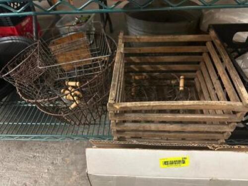 (4) ASSORTED PIECES OF WOODEN DECORATIONS
