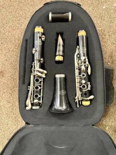 VITO CLARINET W/ BACKPACK CASE