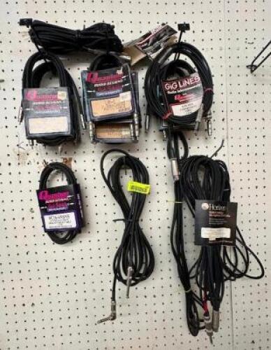 LARGE GROUP OF AUDIO CABLES AND GUITAR CORDS