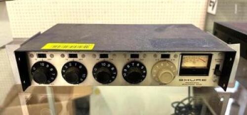 PROFESSIONAL MICROPHONE MIXER