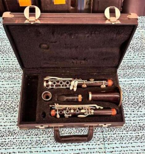 NOBLET WOOD CLARINET