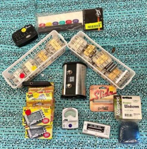 LARGE GROUP OF ASSORTED ELECTRIC GUITAR ACCESSORIES AND EQUIPMENT