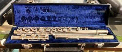GEMEINHARDT FLUTE WITH CASE